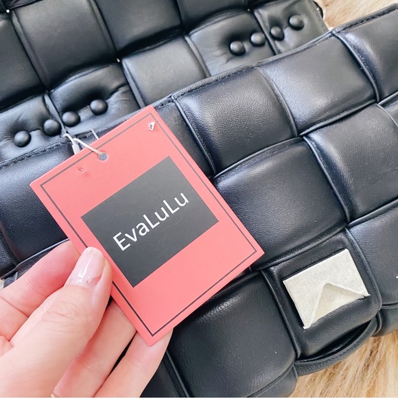 Black Puffy Woven Crossbody Handbag Purse with Silver Chain Link Handle + Strap - Picture 7 of 8